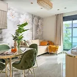 Qoople Legend B - Premium Steps From The Sea Apartment Alanya