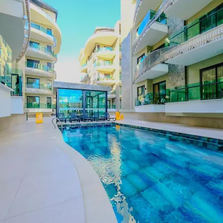 Qoople Legend B - Premium Steps From The Sea Алания