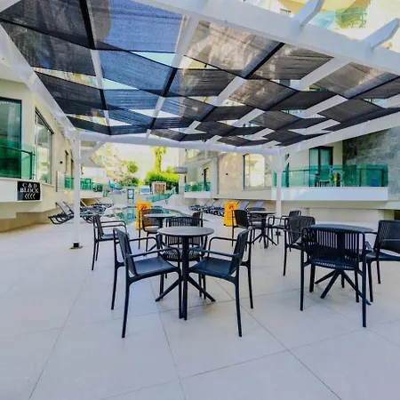 Qoople Legend B - Premium Steps From The Sea شقة ألانيا