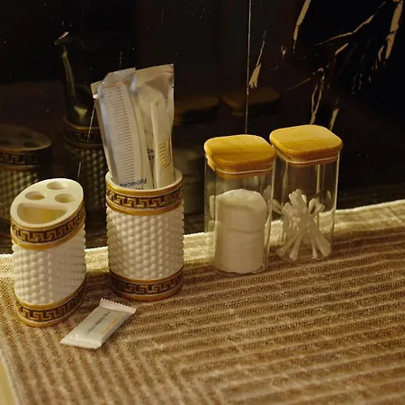 Апартаменты Qoople Legend B - Premium Steps From The Sea *