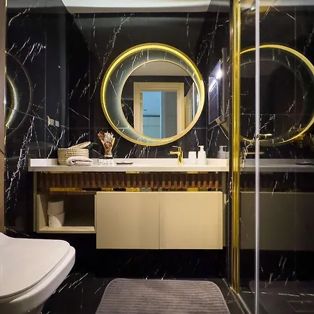 Qoople Legend B - Premium Steps From The Sea *