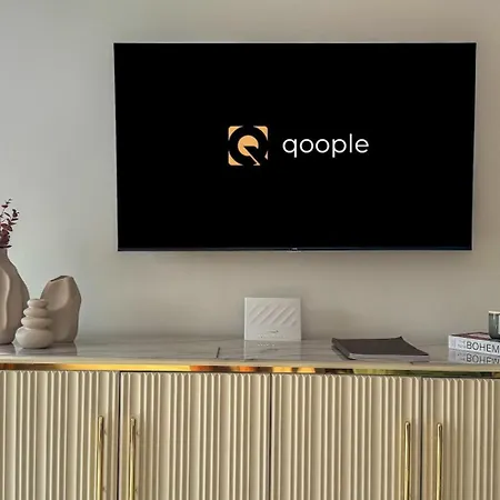 Apartment Qoople Legend B - Premium Steps From The Sea