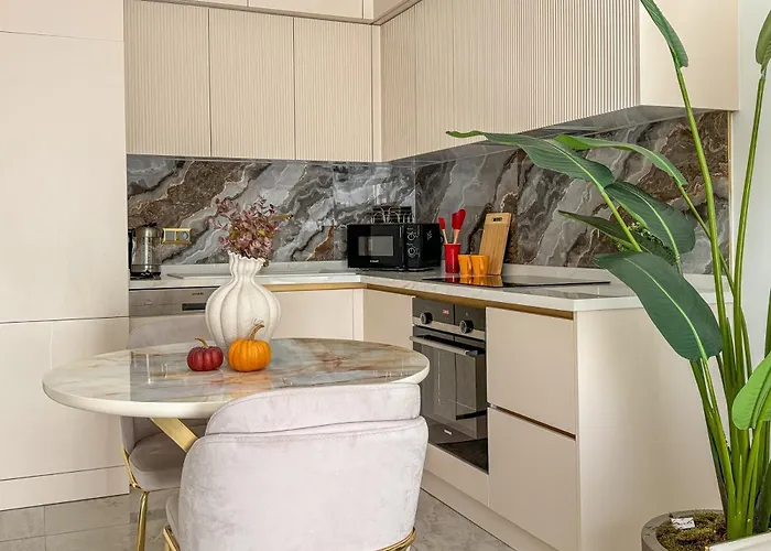 Qoople Legend B - Premium Steps From The Sea 阿拉尼亚