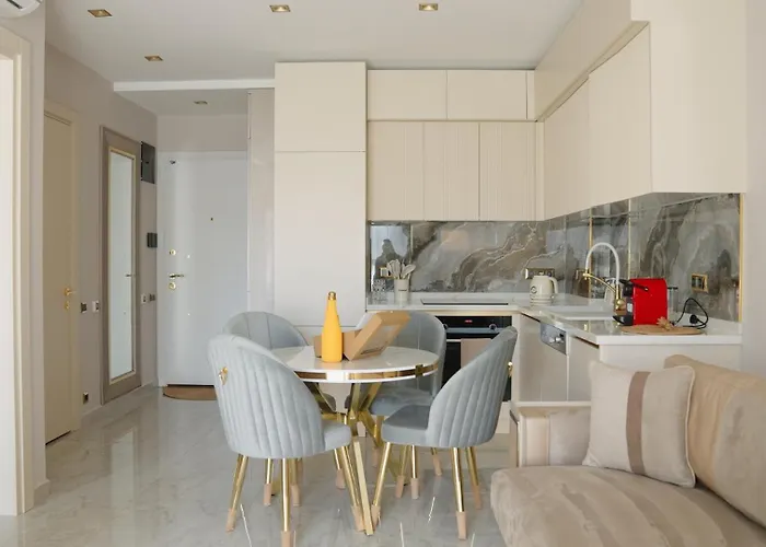 公寓 Qoople Legend B - Premium Steps From The Sea 阿拉尼亚