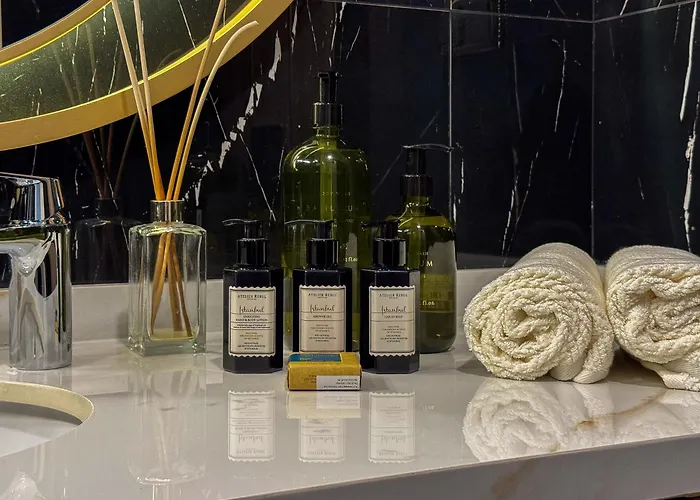 Qoople Legend B - Premium Steps From The Sea 公寓 *