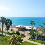 Apartmán Qoople Legend B - Premium Steps From The Sea *
